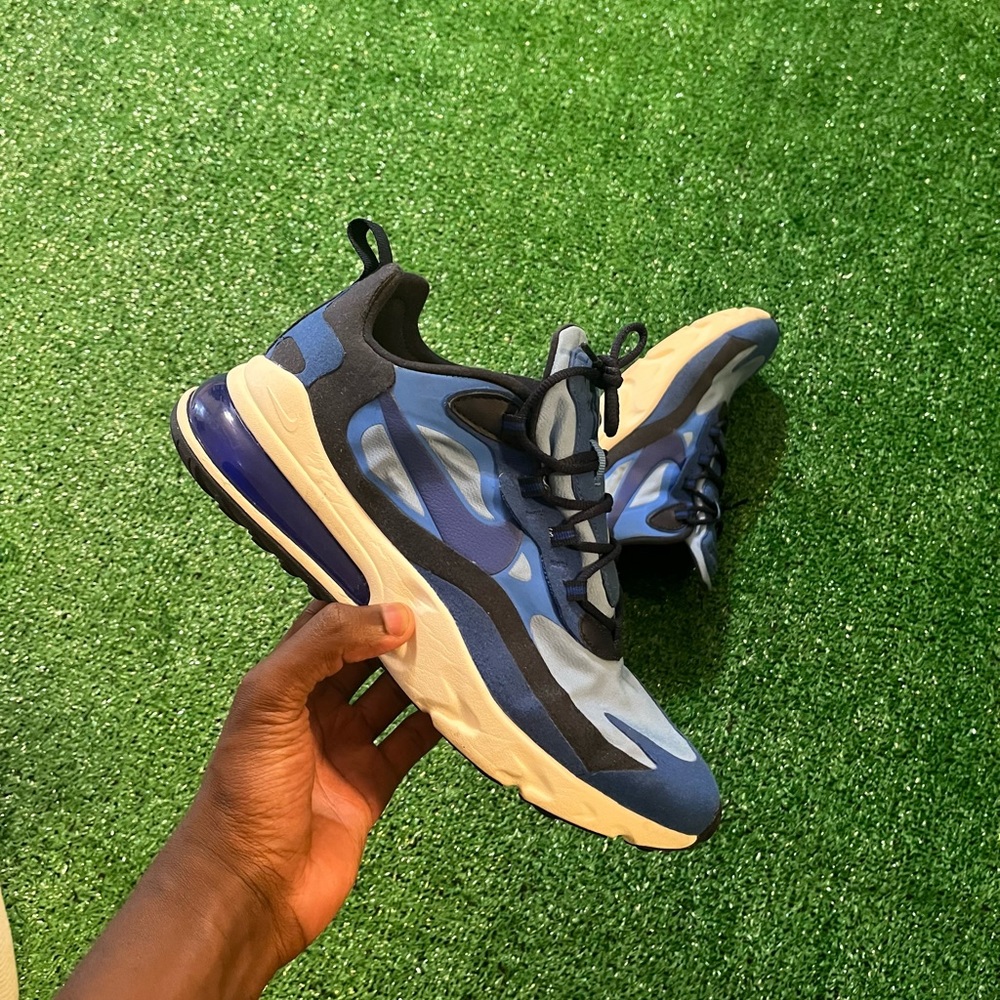 Air 270